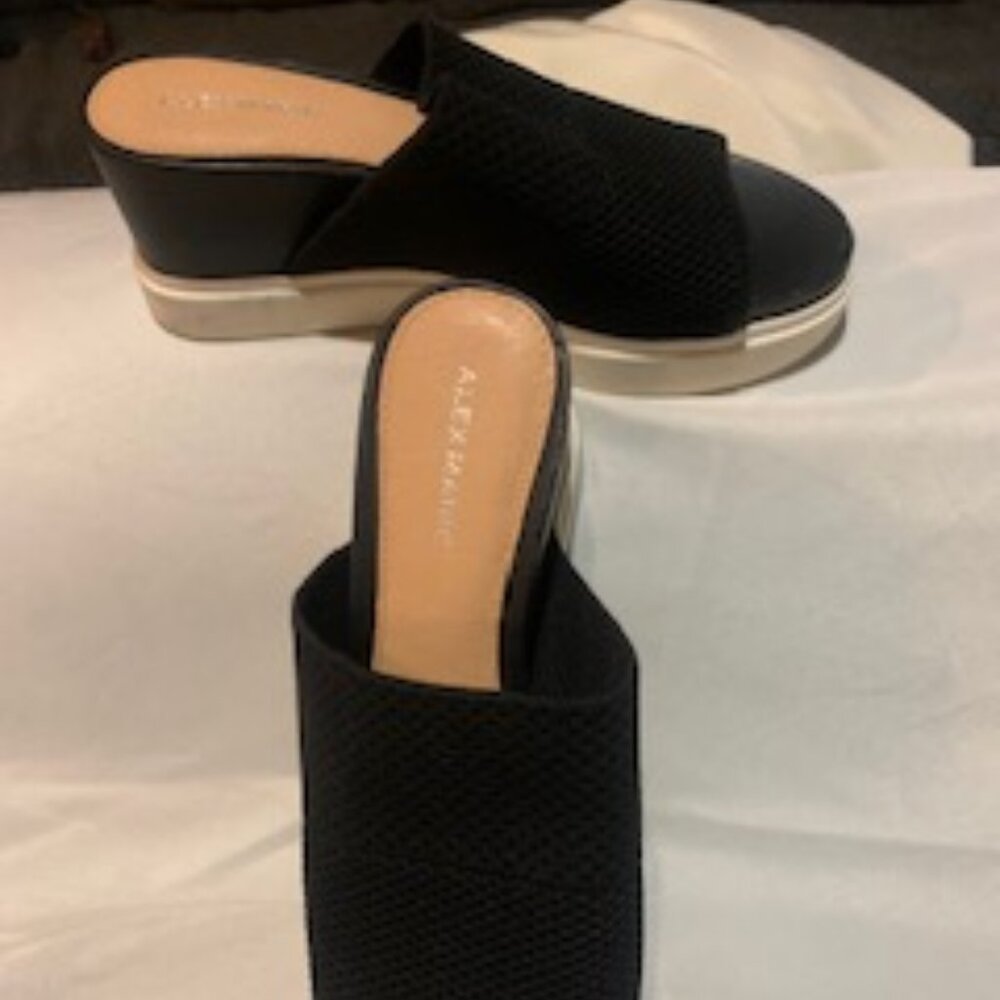 Mule sandal